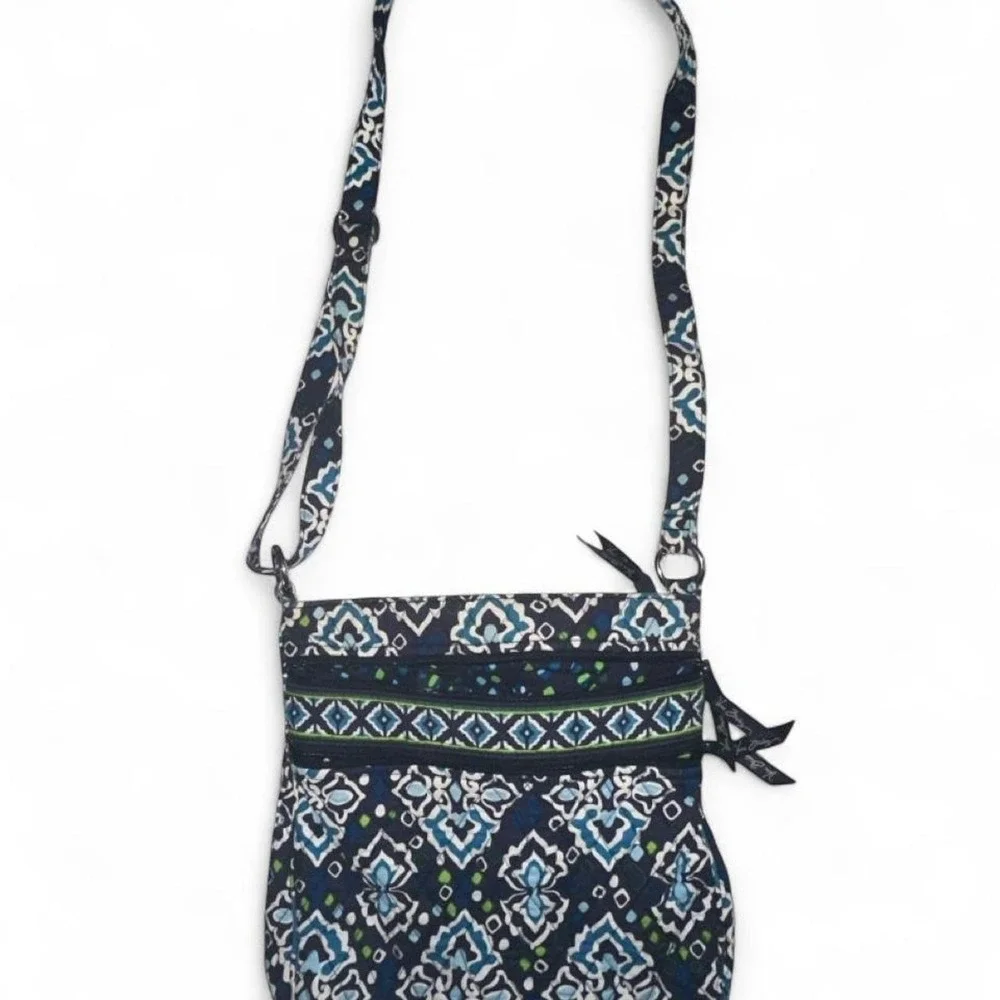 authentic Vera Bradley Trio Zip Hipster crossbody purse